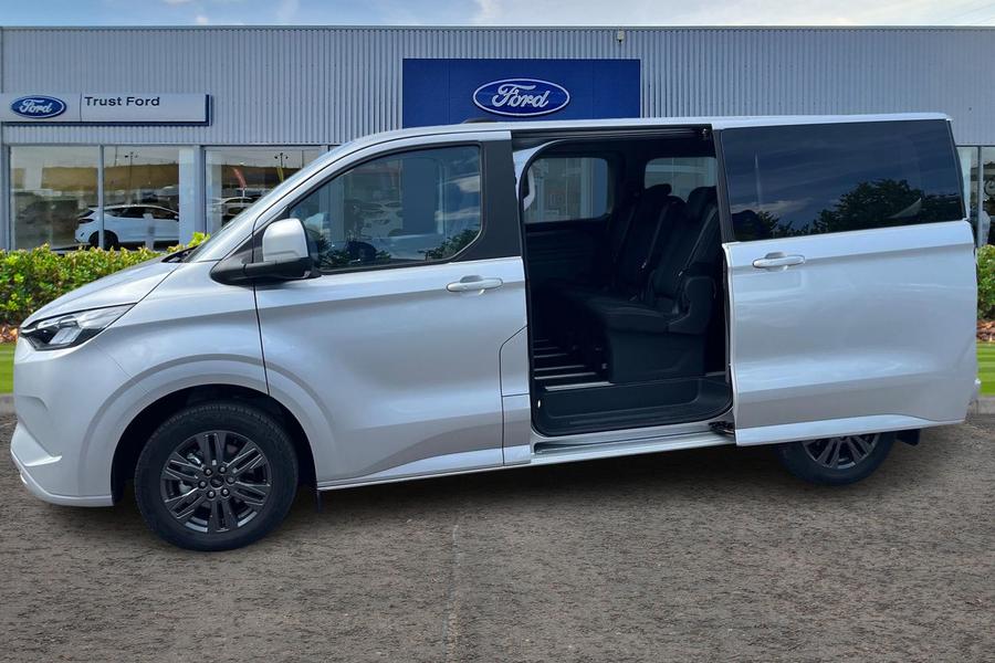 Ford TOURNEO CUSTOM Photo autoimg-413954df6df4dadca426e4db0ae9d4b75dbba625.jpg