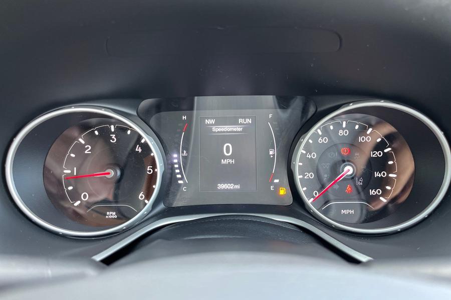 Jeep Compass Photo autoimg-413bac3cfa62bbb79d85fa8f6dd341184ed49a21.jpg
