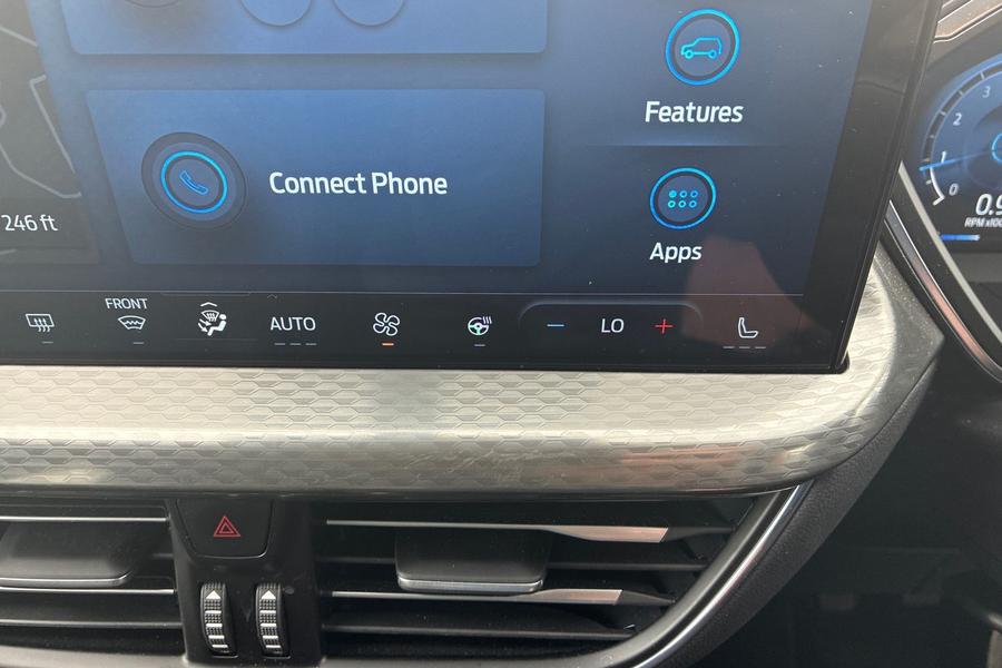 Ford Kuga Photo autoimg-413d5869b0e17a971cfe9b2da63edbf2b4f6cdc6.jpg