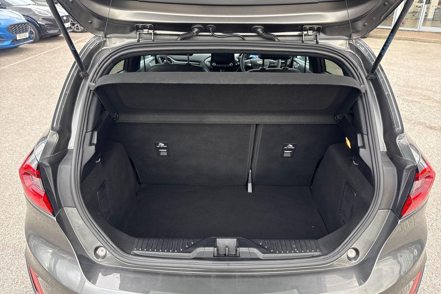Ford FIESTA Photo 20