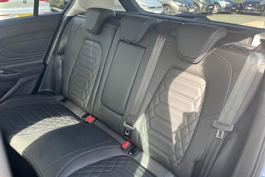 Ford FOCUS Photo autoimg-413f6cda192f293c8413751eea3c5b7cc099a048.jpg