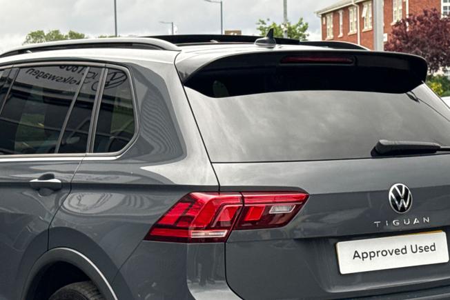 VOLKSWAGEN Tiguan Photo 50