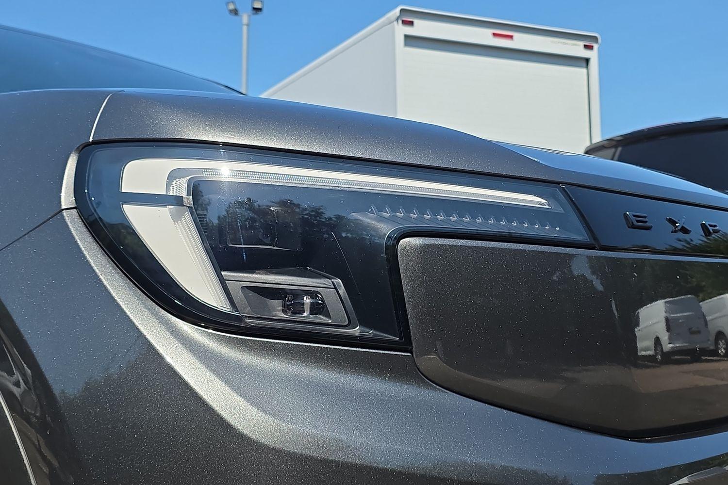 Ford Explorer Photo 20