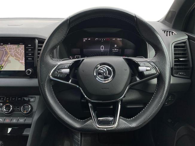 ŠKODA Karoq Photo 11