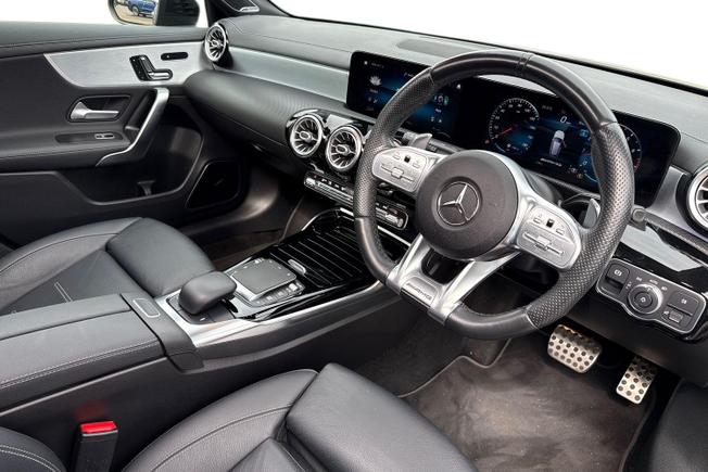 Mercedes-Benz A Class Photo 6