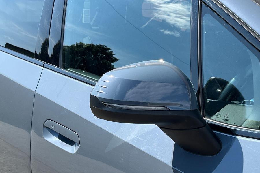 BMW 2 SERIES Photo autoimg-4145a8ad052cce0e15e93fa560a074a9b7662fd0.jpg