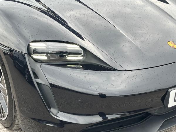 Porsche Taycan Photo autoimg-4149ab2a89d9ab04268613b0d733a44d104bd31a.jpg