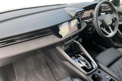 AUDI S3 Photo 2