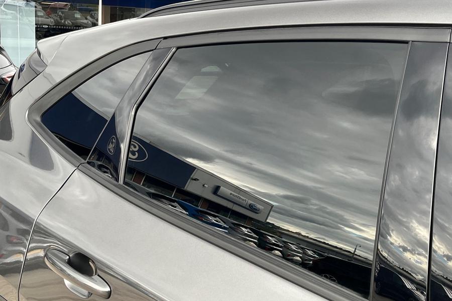 Ford KUGA Photo autoimg-414f3b14ad2a1917c52231c30dd02143fc8ffd7d.jpg