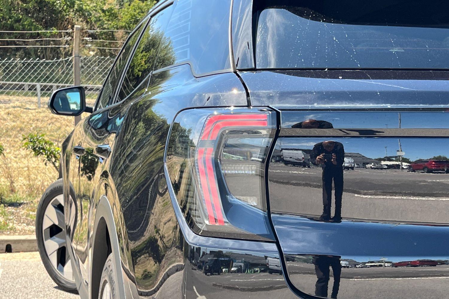 Ford Explorer Photo 30