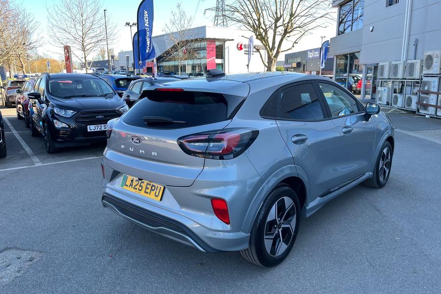 Ford PUMA Photo autoimg-415104389139a32e0387a1a62d6e0474aea1b767.jpg