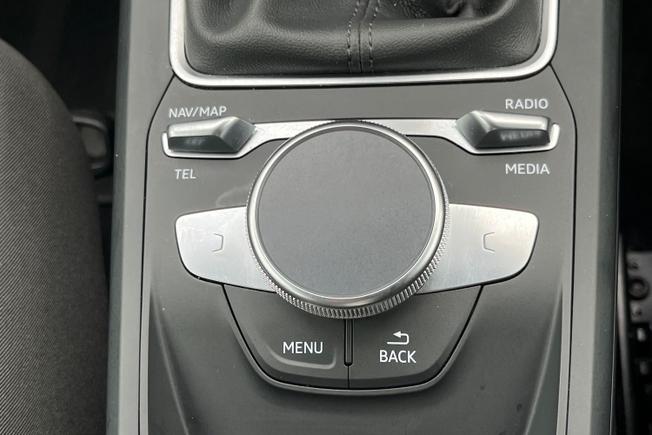 Audi Q2 Photo 30