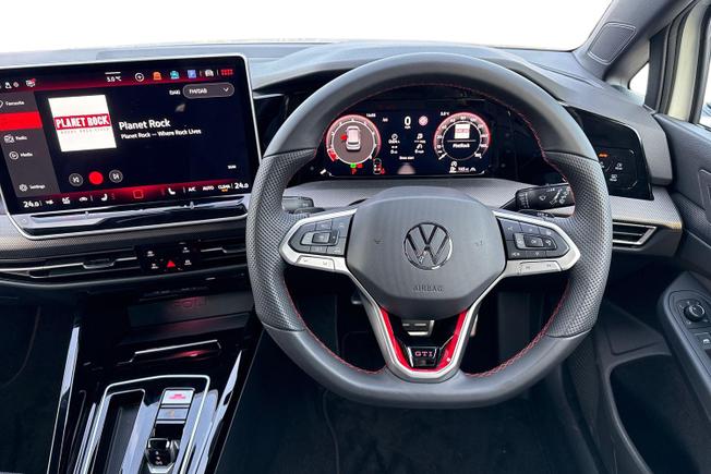 Volkswagen Golf Photo 11