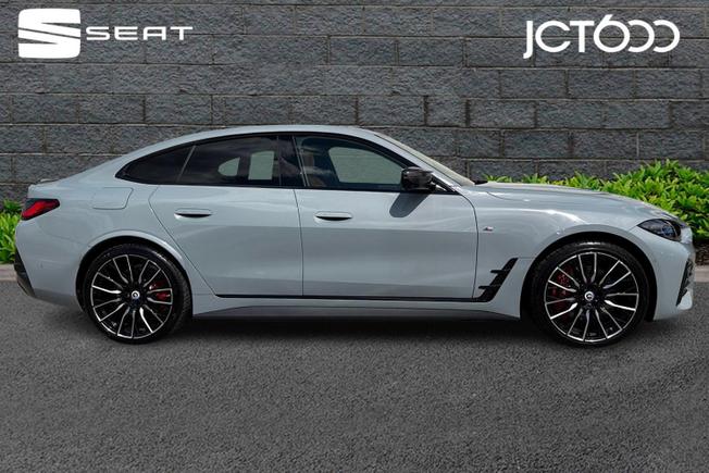 BMW I4 Photo 4