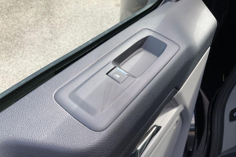 Ford TRANSIT CUSTOM Photo autoimg-41599f4d2af8739829b24f564ce422f6711e5735.jpg