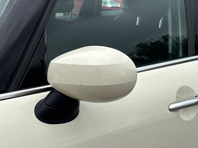 MINI Hatch Photo 22