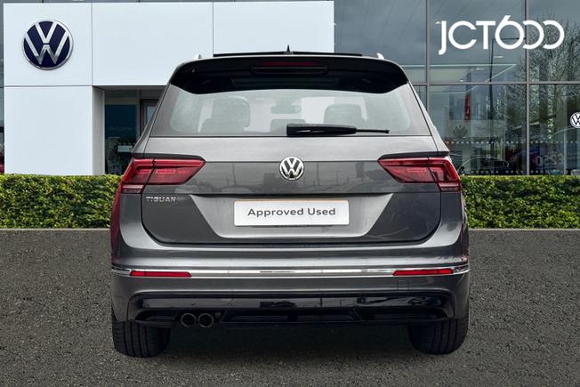 VOLKSWAGEN Tiguan Photo 7