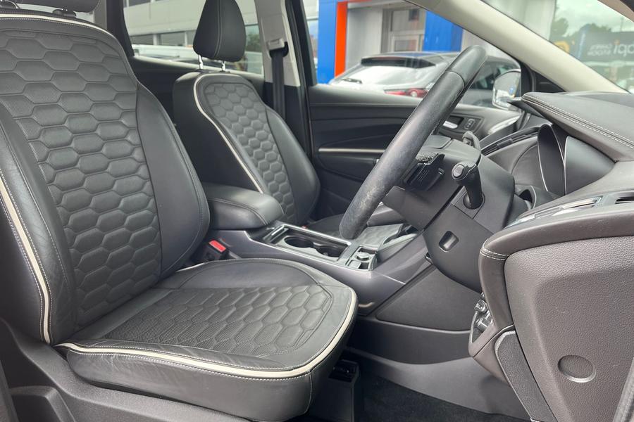 Ford KUGA Photo autoimg-4160607c43c6ad04d14160c033ee9e4c6a90ddfb.jpg