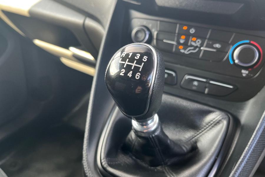 Ford TRANSIT CONNECT Photo autoimg-4166ff3a7c95d1e6d9b9b222db3b64362b0e3b5b.jpg