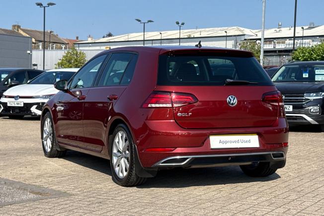 VOLKSWAGEN Golf Photo 39