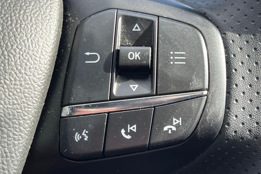 Ford KUGA Photo autoimg-41686cf490c8135c5cea7bef7adfdf3beb222dfa.jpg