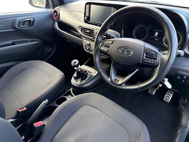 HYUNDAI i10 Photo 6