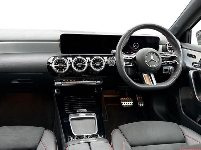MERCEDES-BENZ A Class Photo 11