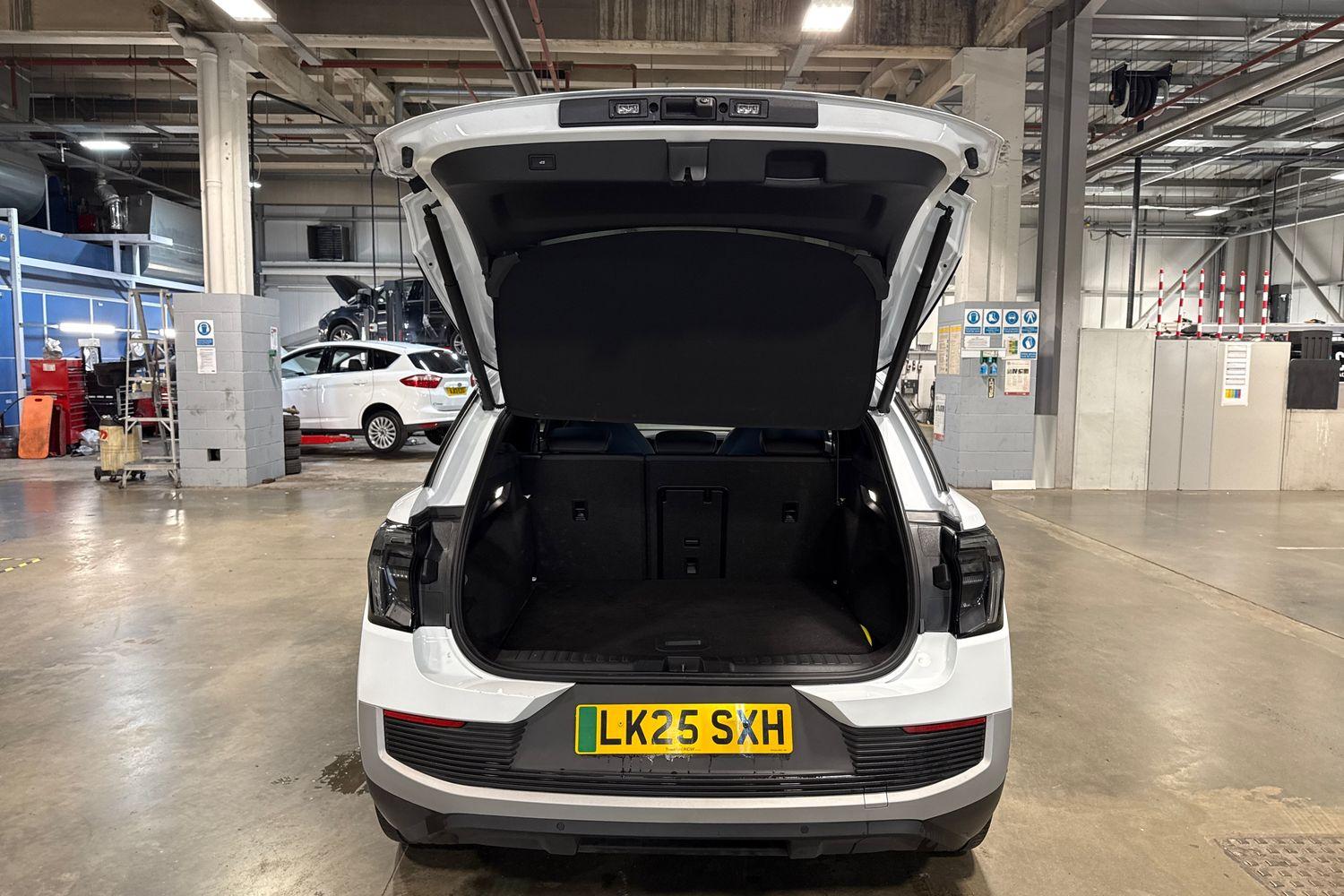 Ford Explorer Photo 20