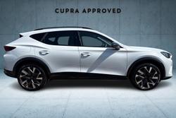 CUPRA Formentor Photo 4