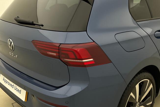 VOLKSWAGEN Golf Photo 18