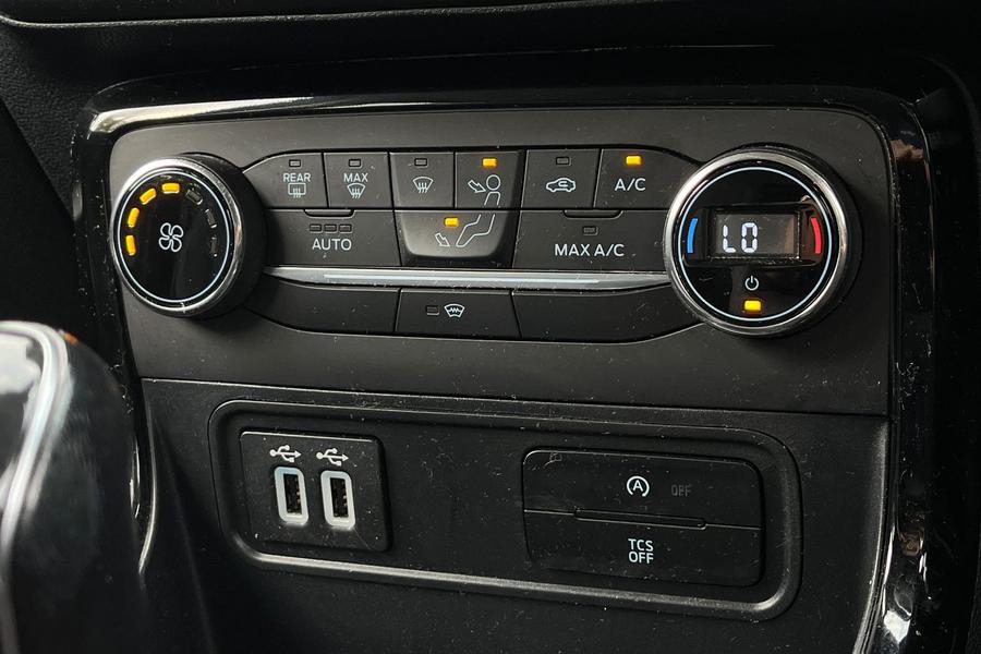 Ford Ecosport Photo autoimg-41767575a92a96139f60d7e03335c408f24687b8.jpg