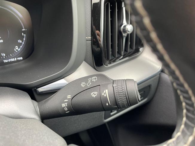 Volvo XC60 Photo 45