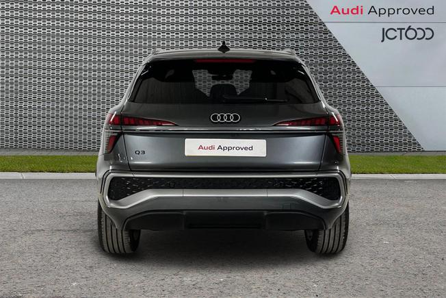 AUDI Q3 Photo 7