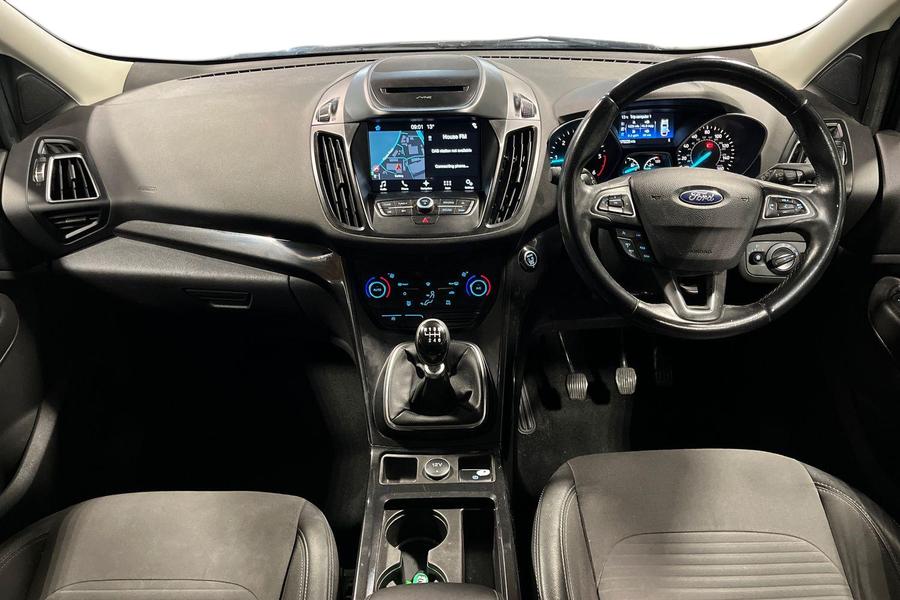 Ford KUGA Photo autoimg-4177f8d6000f9b5949677050f4781f8d6f64d85c.jpg