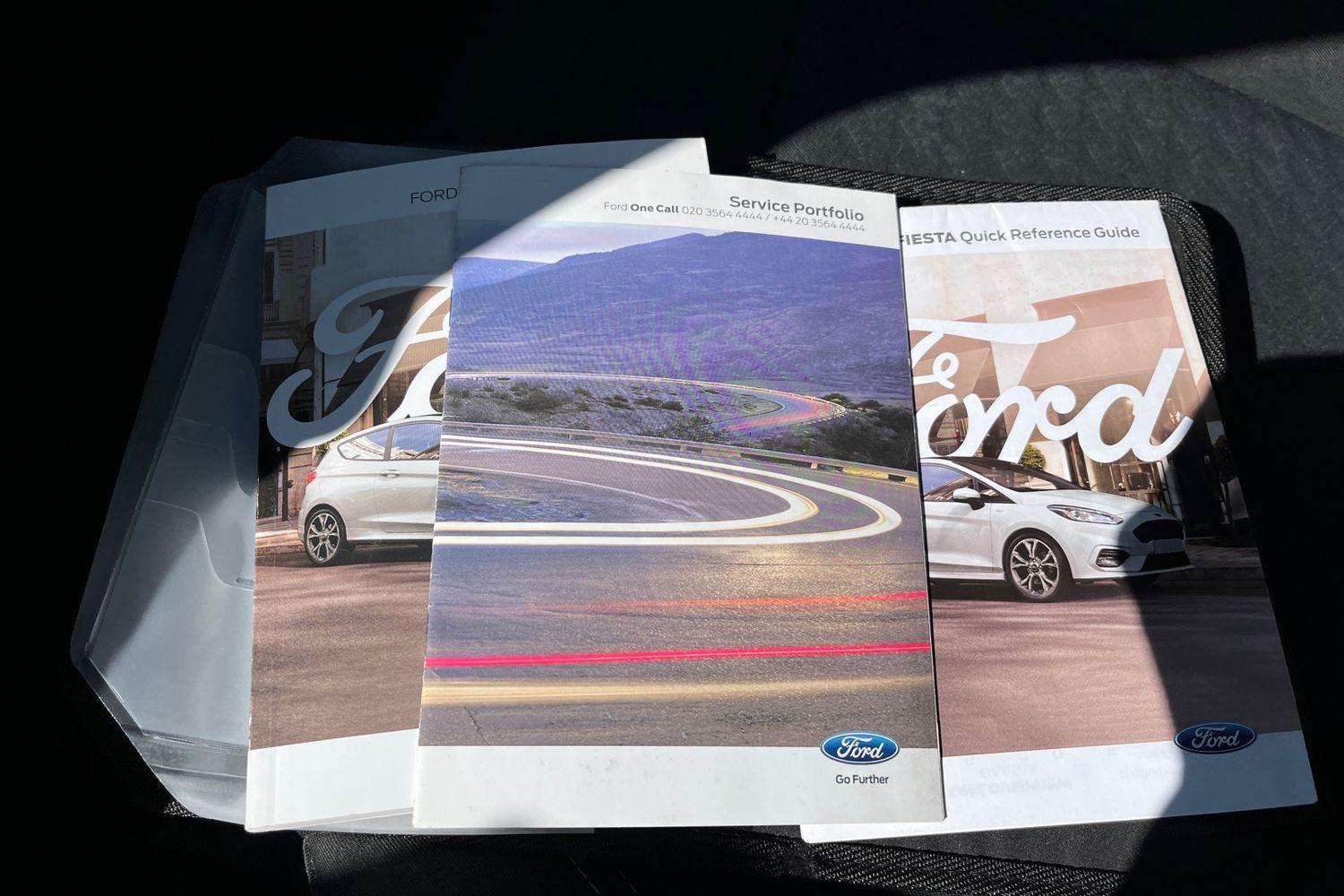 Ford FIESTA Photo 21