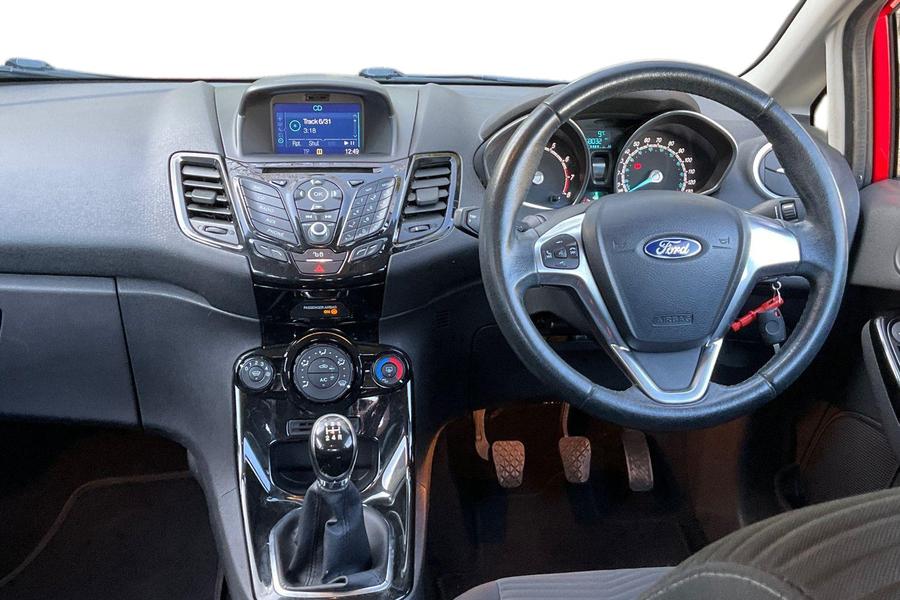 Ford Fiesta Photo autoimg-417cfb810403eb17c7f385e99304ee2718a2785f.jpg
