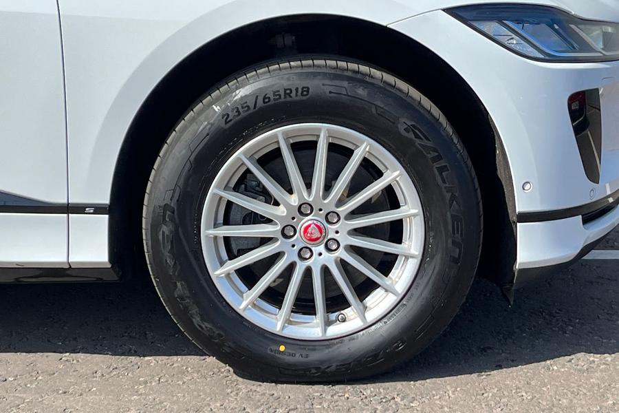 Jaguar I-PACE Photo autoimg-4180132f423faa986a4c2b9ca65d496e899e9b5b.jpg