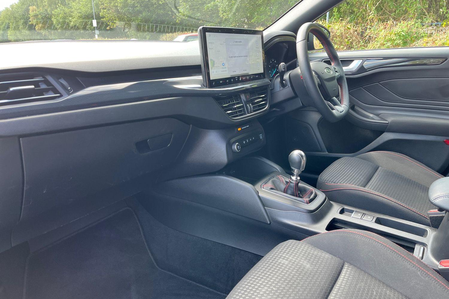 Ford FOCUS Photo 17