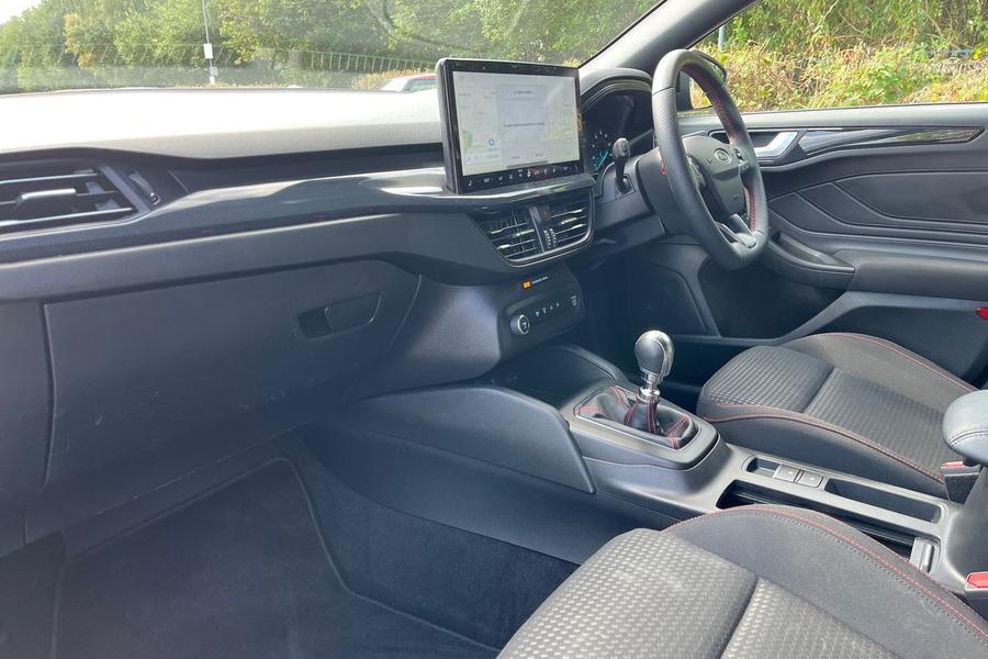Ford FOCUS Photo autoimg-418188e16ce814b0df6b77b9a74a032caa8a30ab.jpg