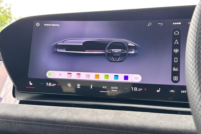 Audi Q6 e-tron Photo 46