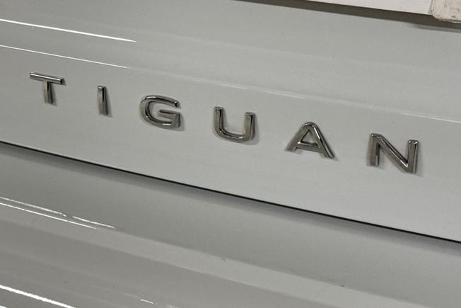VOLKSWAGEN Tiguan Photo 37