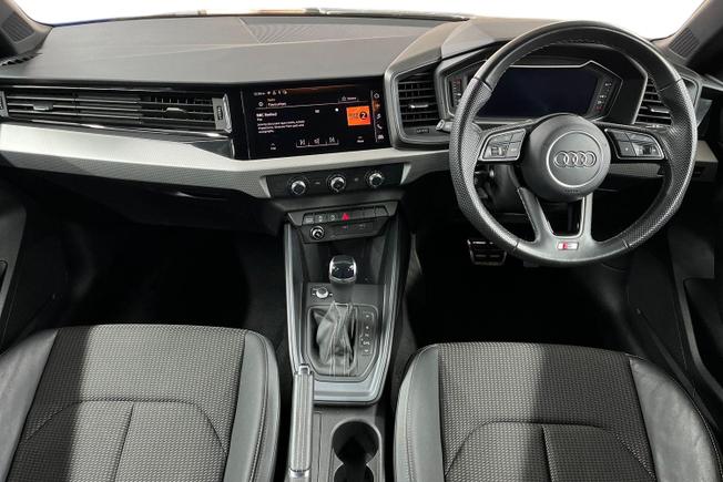 AUDI A1 Photo 10