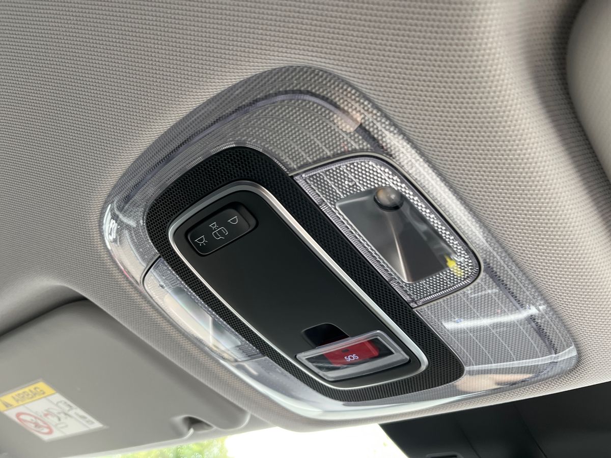 Hyundai KONA Photo 37