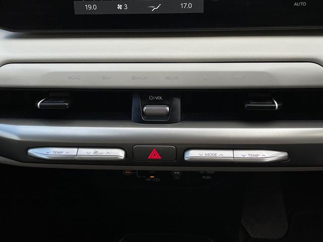 KIA EV4 Photo 49