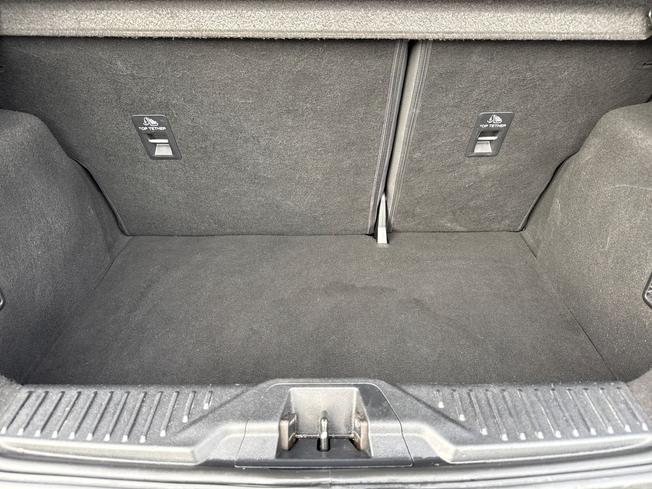Ford Fiesta Photo 12