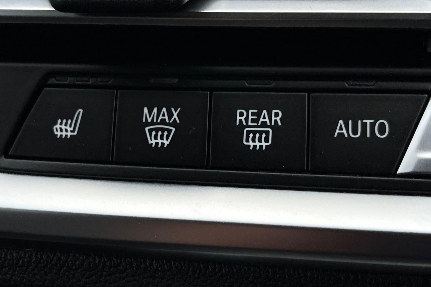 BMW 3 Series Photo 30