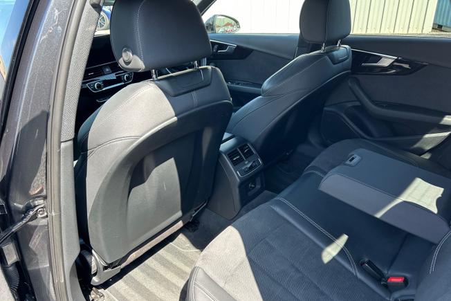 AUDI A4 Photo 41