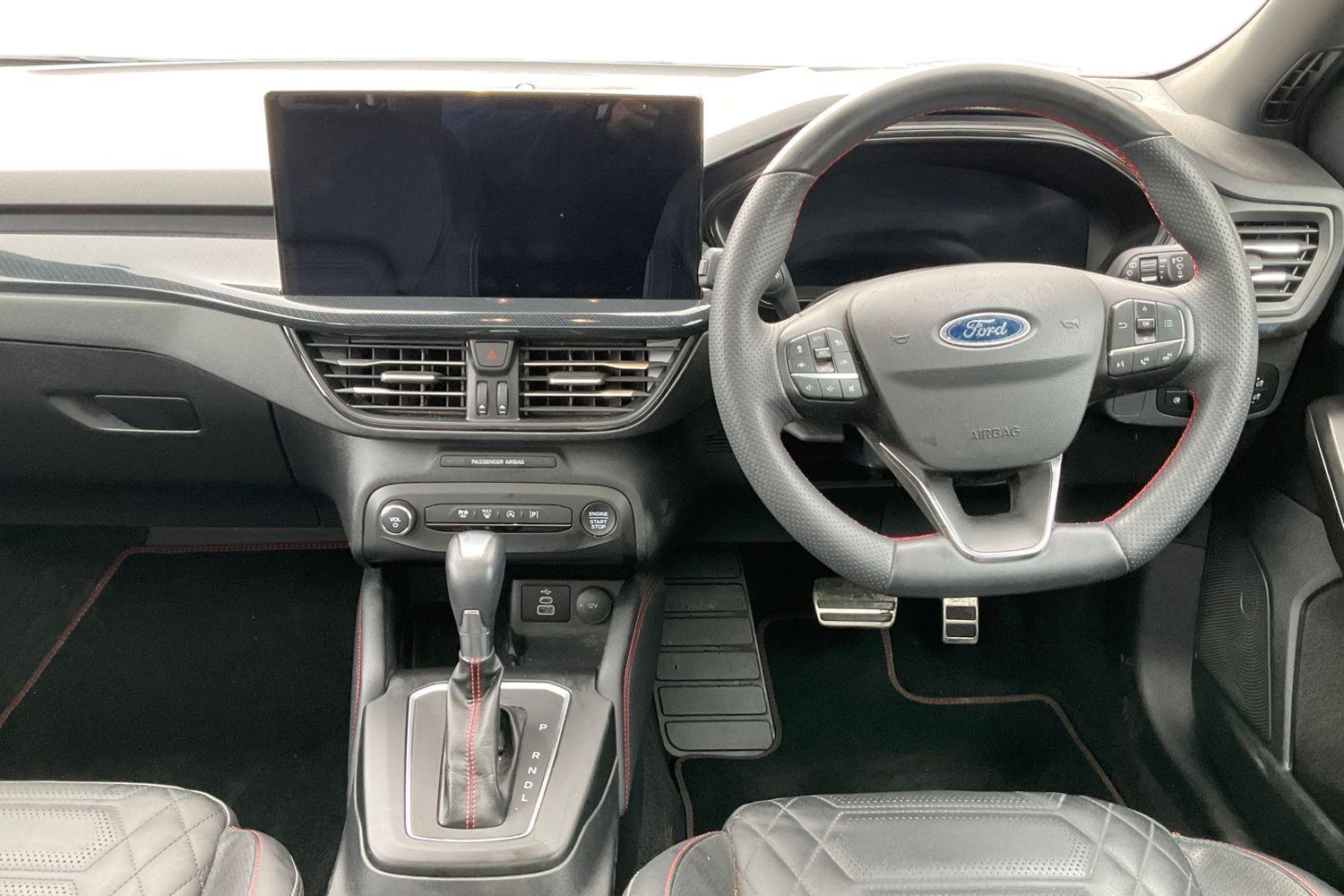Ford FOCUS Photo 10