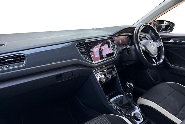 VOLKSWAGEN T-Roc Photo 2