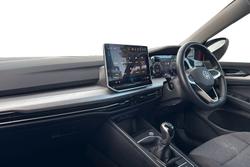 VOLKSWAGEN Golf Photo 2